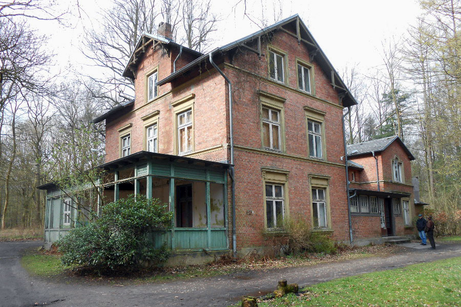 001 Mutzenbecher Villa 900